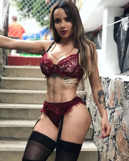 valerie-libertine-clichy